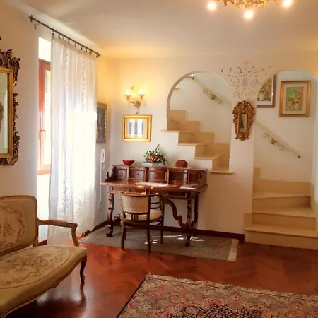 Divino Bed & Breakfast *